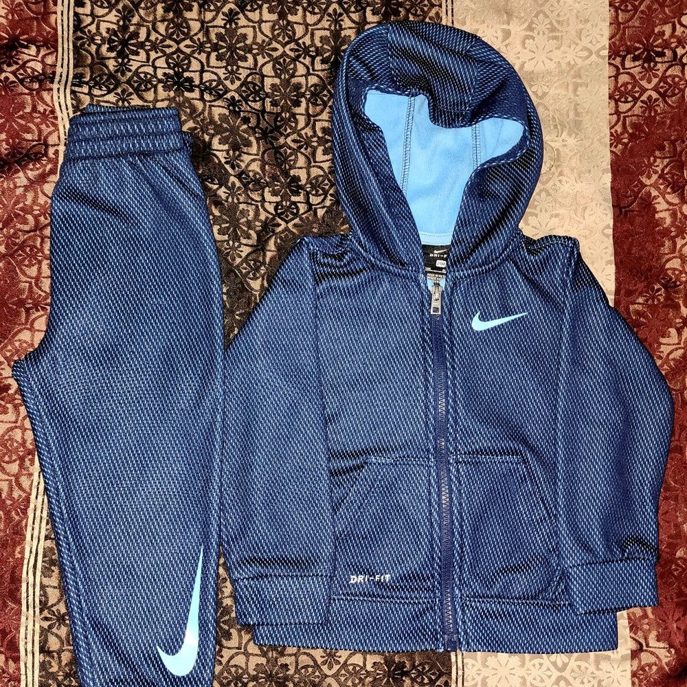 Nike toddler dri-fit sweatsuit